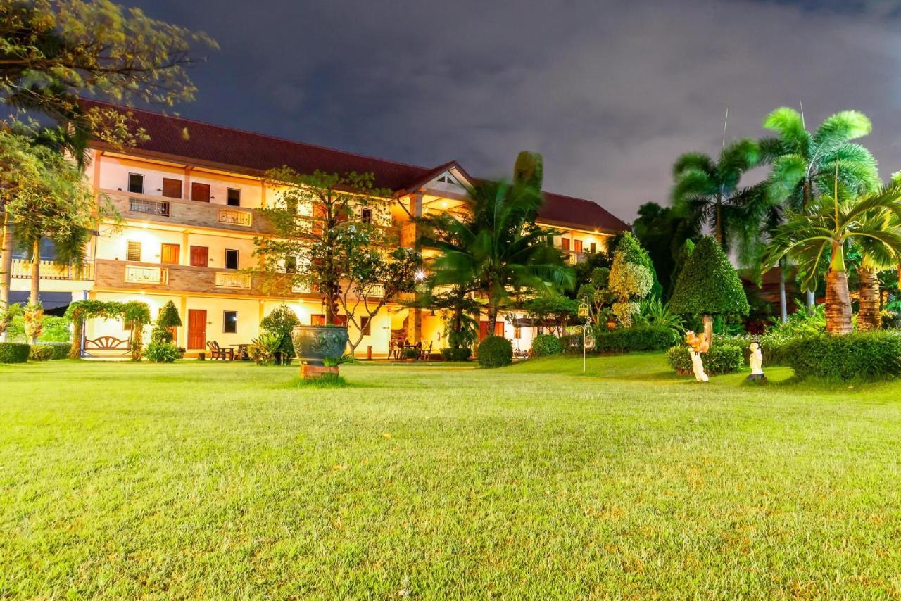 Pn Gold Resort Bang Saen Luaran gambar