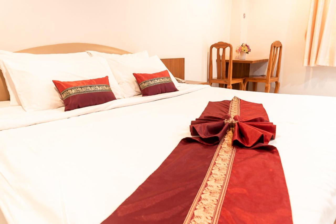 Pn Gold Resort Bang Saen Luaran gambar