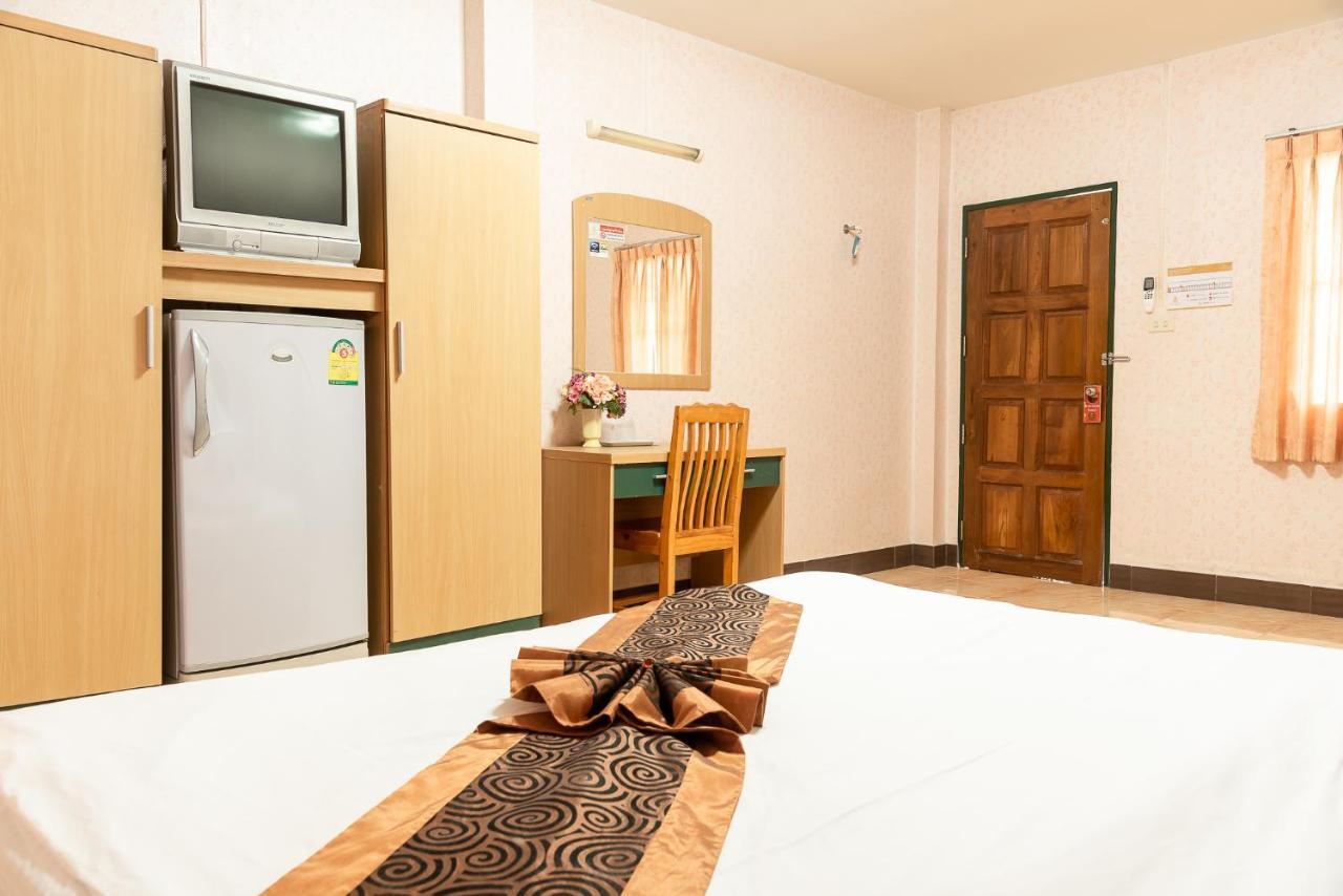 Pn Gold Resort Bang Saen Luaran gambar