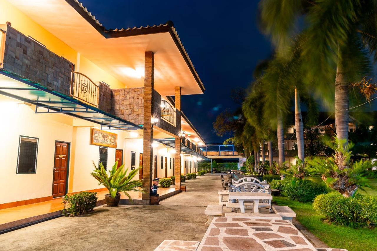 Pn Gold Resort Bang Saen Luaran gambar