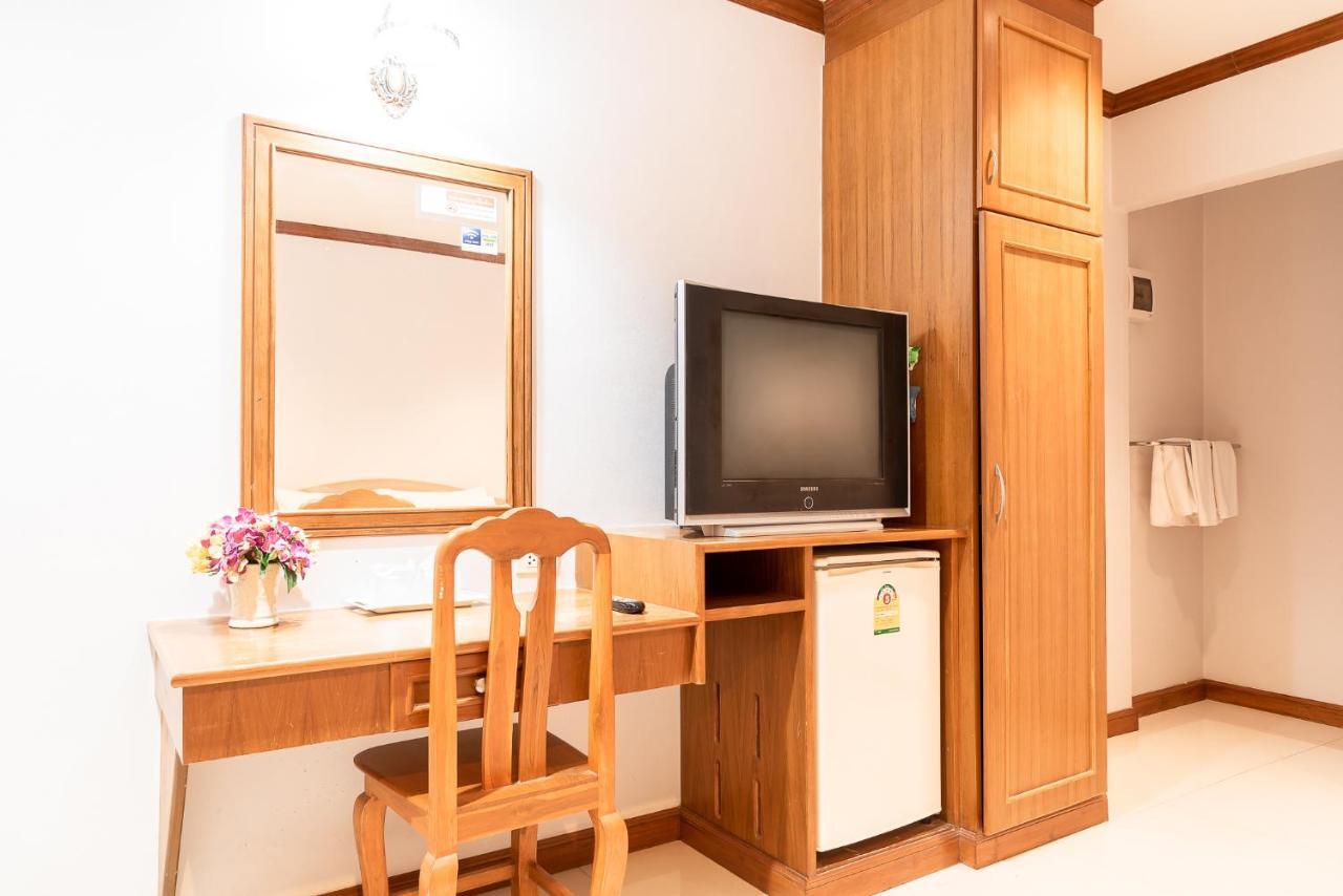 Pn Gold Resort Bang Saen Luaran gambar