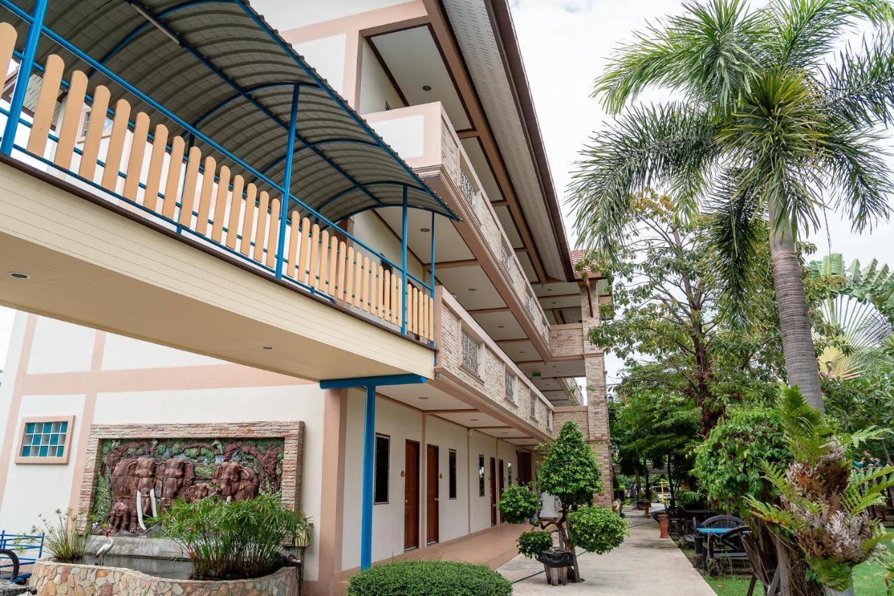 Pn Gold Resort Bang Saen Luaran gambar