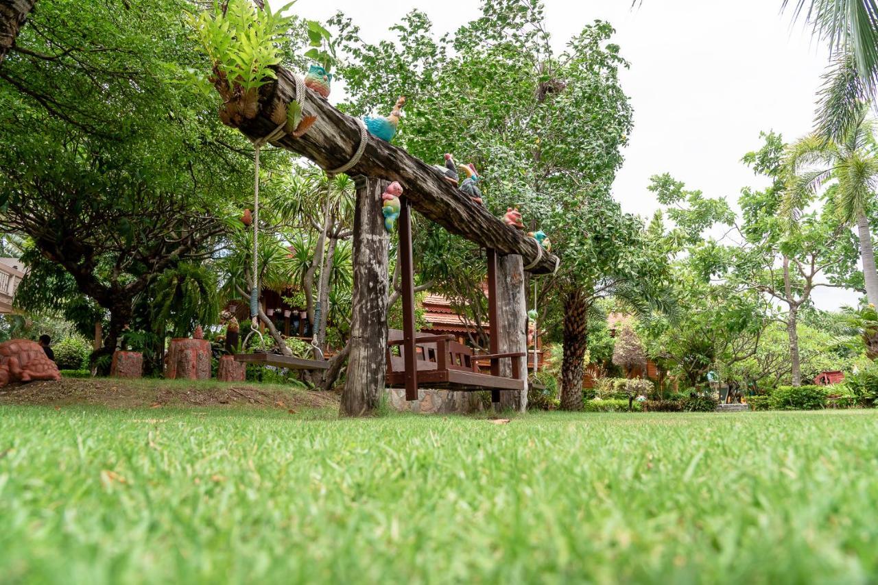 Pn Gold Resort Bang Saen Luaran gambar