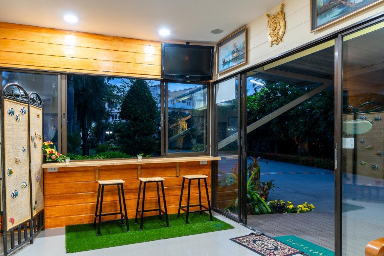 Pn Gold Resort Bang Saen Luaran gambar