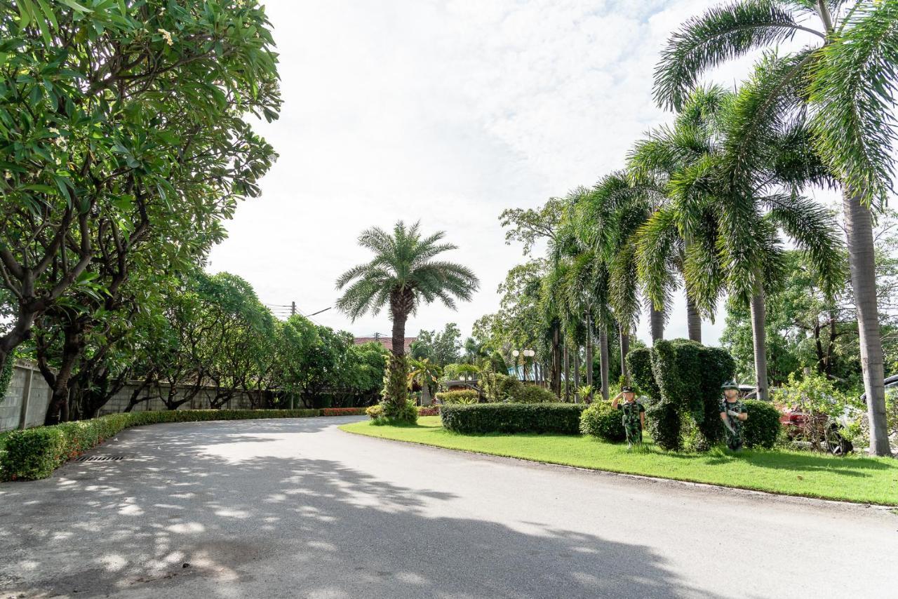 Pn Gold Resort Bang Saen Luaran gambar