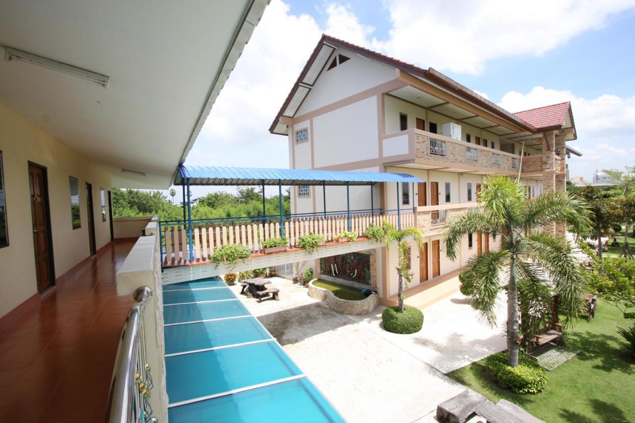 Pn Gold Resort Bang Saen Luaran gambar