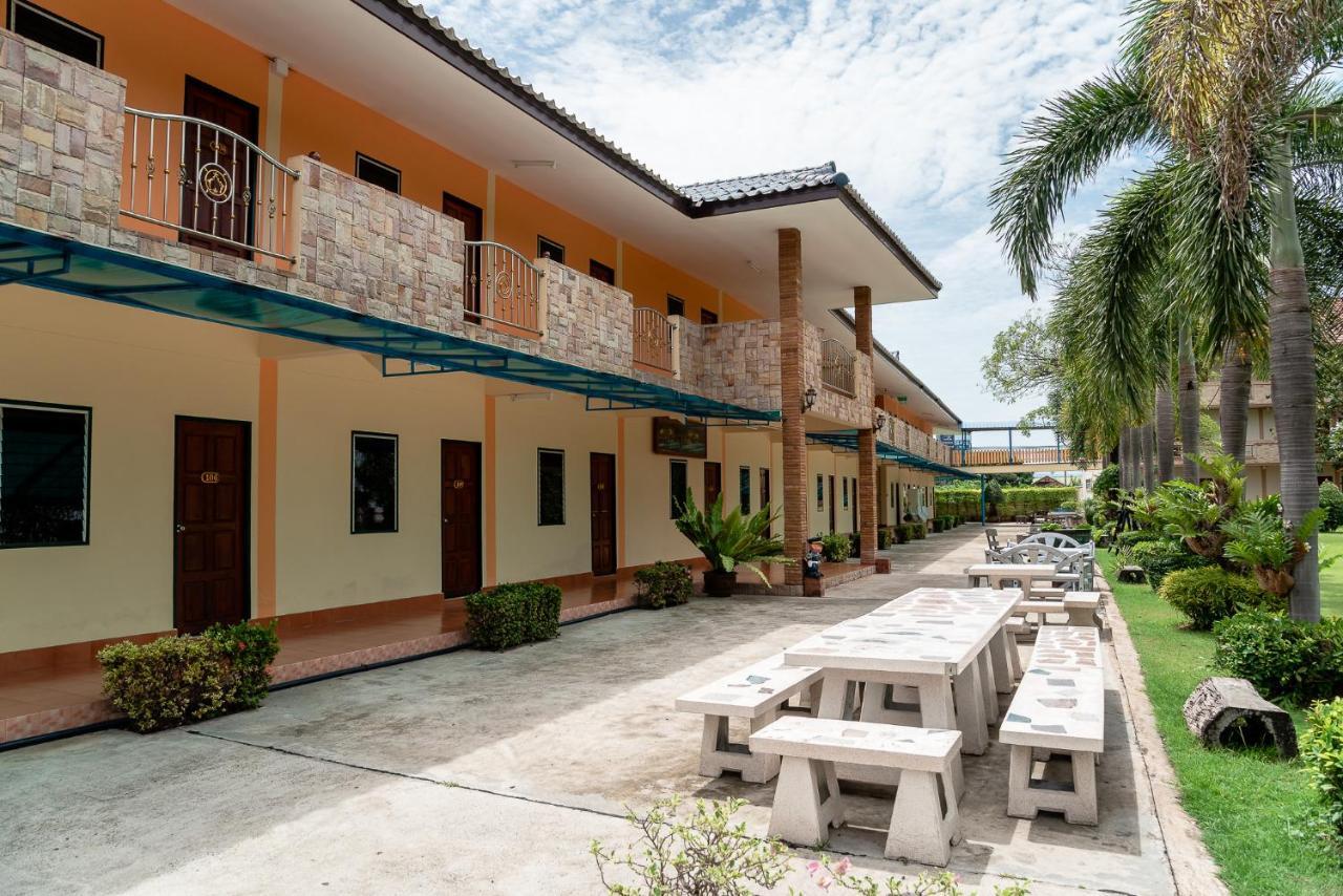 Pn Gold Resort Bang Saen Luaran gambar