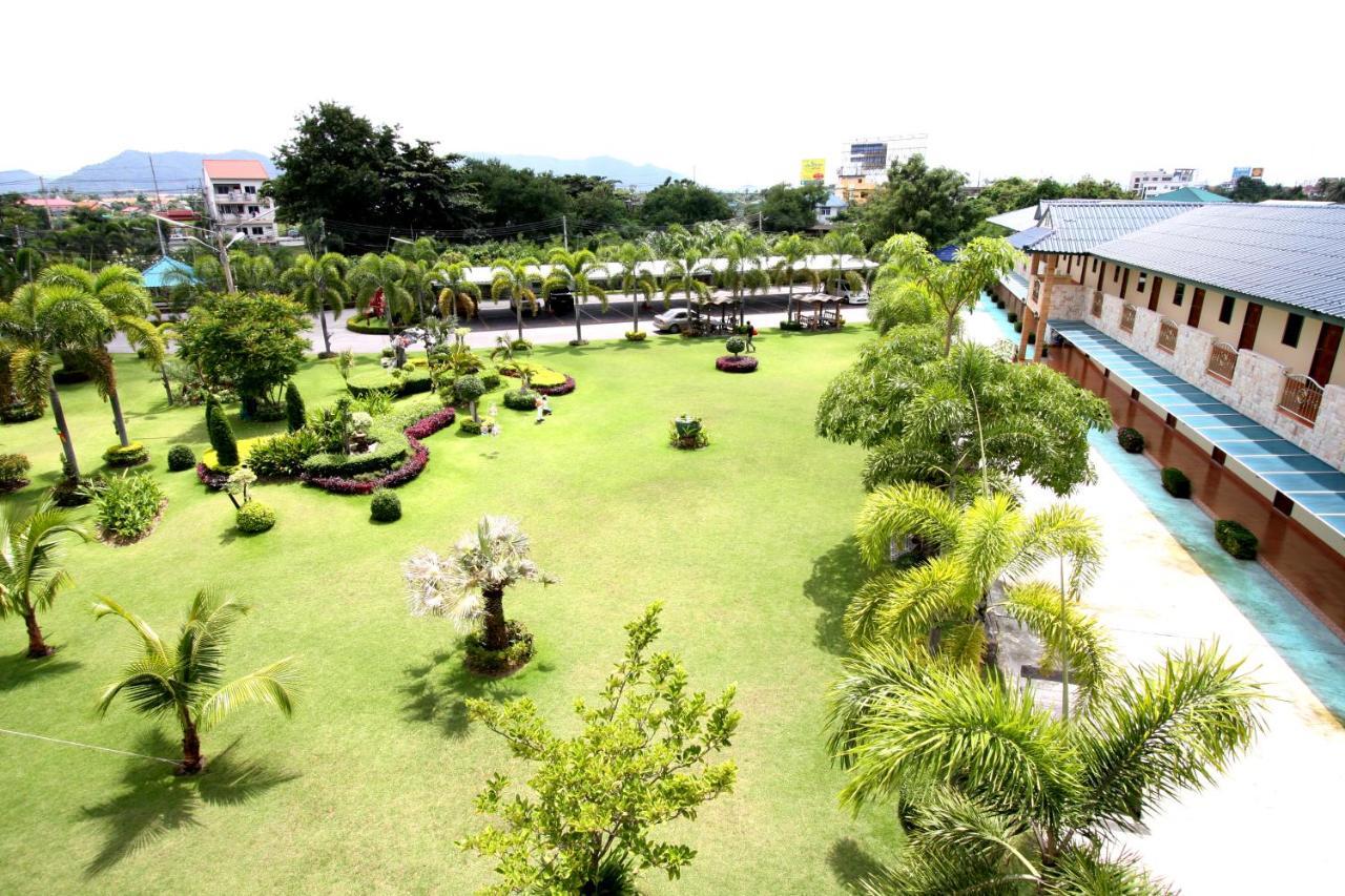 Pn Gold Resort Bang Saen Luaran gambar